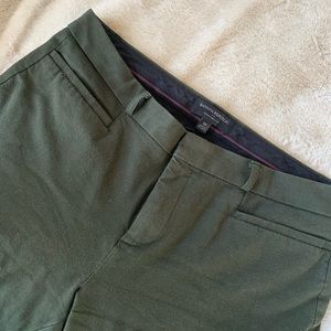 Banana republic olive green work pants size 10